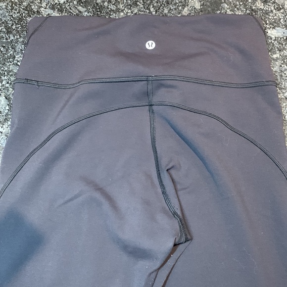 Lululemon Everlux and Mesh Highrise Legging Black Tights Sz 8 - Picture 10 of 11